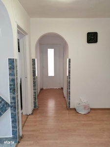 Apartament 2 camere , 53 mp, 100.000 euro, Aleea Vidraru