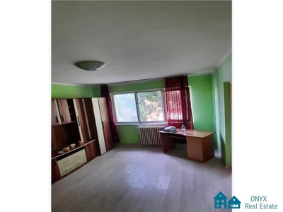 Apartament 2 camere, Alexandru Cel Bun, etaj 1, 68.000 EURO de vanzare