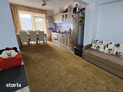 Apartament cu 3 camere, 70 mp, 2 bai, zona Teilor