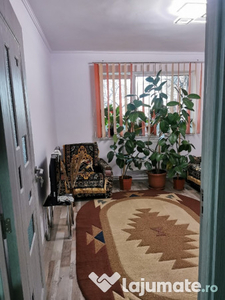 Apartament 2 camere Gara Ramnicu Sarat (Parcare DNR).