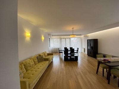 APARTAMENT 4 CAMERE