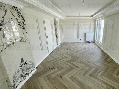 Apartament 4 camere + terasa Pallady