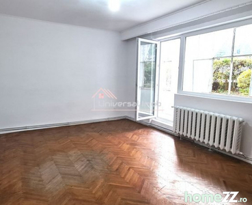 Apartament cu 3 camere in zona 