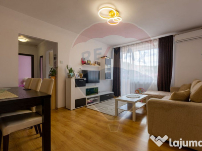 Apartament cu 3 camere renovat, mobilat si utilat