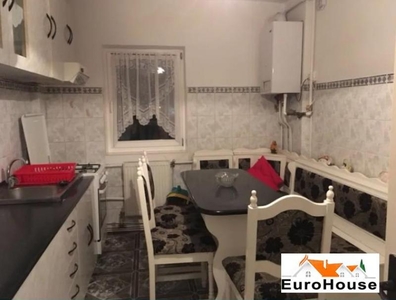 Apartament cu 4 camere de inchiriat in Alba Iulia
