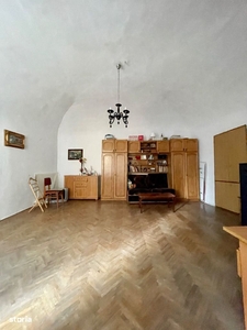 Apartament ultracentral, două camere, etaj I, Gherla