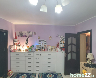 Apartament semidecomandat zona Andrei Muresanu