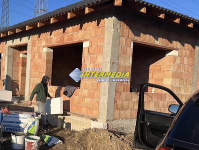 Casa noua de vanzare in Alba Iulia zona Micesti