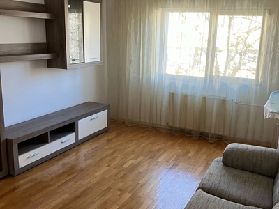 Inchiriere apartament 2 camere Baneasa Aerogarii str. Neagoe Voda etaj 2 din 4 nivelur