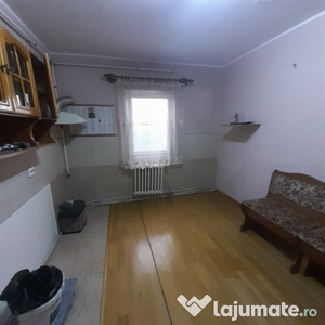 Apartament doua camere + garaj Hotvon