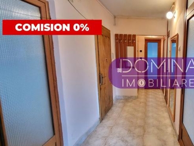 Vanzare apartament 3 camere, et. 2, in Targu Jiu, B-dul Ecaterina Teodoroiu