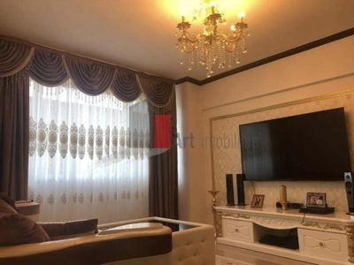 Apartament 3 camere Stefan cel Mare