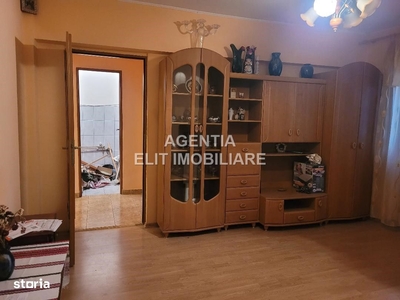 Apartament 3 camere, zona Primaverii