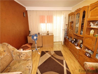 Apartament 4 camere 78mp, etaj 2, zona Scoala 3