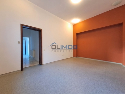 Apartament 4 camere de inchiriat ROMANA - Bucuresti