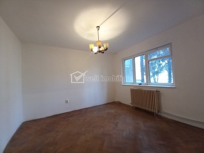 Apartament cu 2 camere, 52 mp, zona Petrom