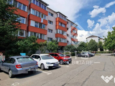 Apartament decomandat - etaj 1 - C.R.Vivu