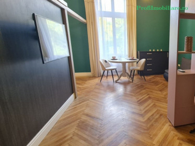 Apartament exclusivist et.1 langa Primarie cu balcon si vede