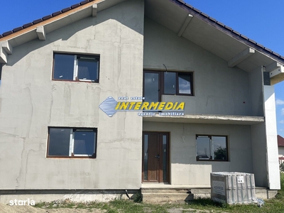 Casa noua de vanzare in Alba Iulia parter si etaj cu 6 camere la gri