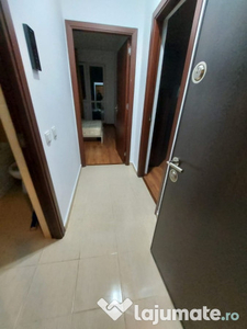 Inchiriez apartament 2 camere mobilat Central 3min. metrou Dimitrie L.