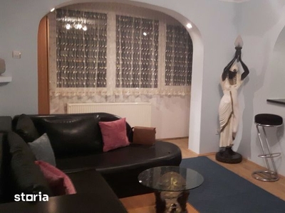 Inchiriez apartament cu doua camere, in centru, pe str. Mihai Eminescu