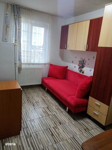 Apartament, 3 camere, decomandat, 70mp, zona Gara