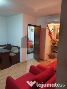 Vânzare apartament 3 camere Racoviță