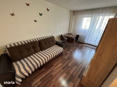 Vilă individuală P+ 1E: 5 camere, 3 bai + dressing - teren 488 mp (dr