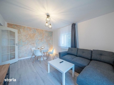 Apartament cu 4 camere de vânzare în zona Steaua