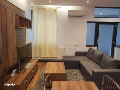 Apartament de 2 camere, gradina 50mp, zona Tatarasi