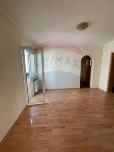 Apartament 2 camere vanzare in bloc de apartamente Bucuresti, Dristor