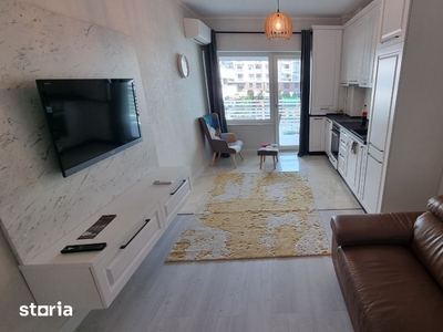 Închiriez apartament