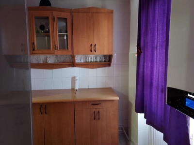 Apartament 3 camere etaj 4 Deva, zona Dacia Ale. Romanilor