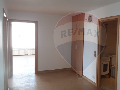 Apartament 4 camere inchiriere in bloc de apartamente Bucuresti, Dorobanti