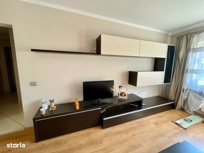 Apartament cu 3 camere, recent renovat, et. 1, situat în Decebal