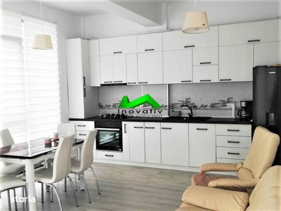 Apartament 2 camere decomandat Cetate, cu pivnita!