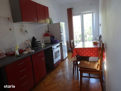 Apartament 2 camere Conest Vision loc de parcare 550 euro