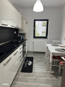 Apartament 4 camere, semidecomandat, Zimbru