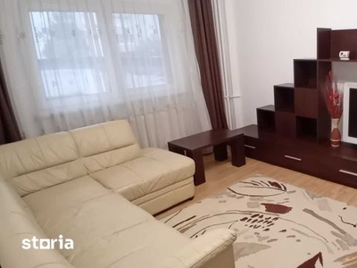 Inchiriez apartament 3 camere Carpatilor Brasov pe termen lung