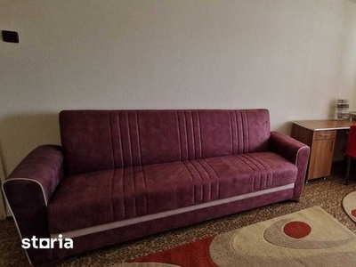 Proprietar inchiriez apartament cu 3 camere, zona piata Rogerius