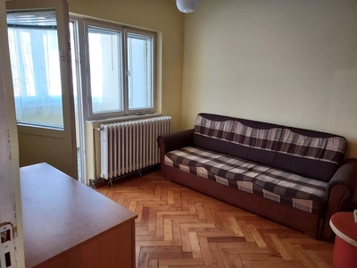 Vand apartament 2 camere et 4 Deva cartier Progresu