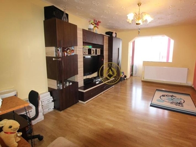 Vand apartament 2 camere in Hunedoara, zona Bd. Dacia-Profi, 50mp