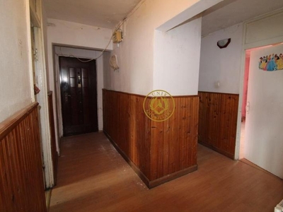 Vand apartament 4 camere in Hunedoara, M5-Randunicii, 87mp, etaj 4