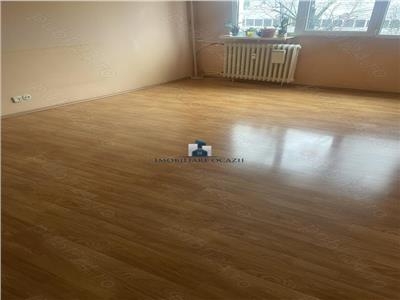 Vanzare Apartament 3 Camere Semidecomandat BerceniIzvorul Crisului