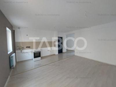 Apartament 2 camere 50 mpu etaj 1 terasa parcare privata Sebes Alba