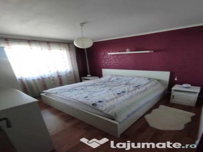 Zimbru - Ap 3 camere renovat