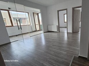 Apartament 3 camere Metalurgiei