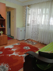 Apartament 3 camere Viziru 1 etaj 1 Liber