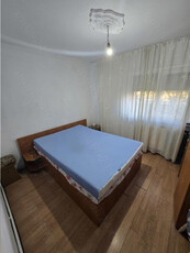 Apartament cu 3 camere