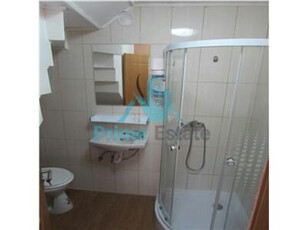 Apartament pe 2 niveluri pe strada Horea